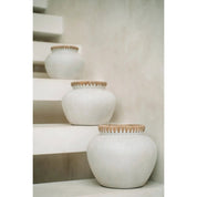 Timeless Artisan Vase - Premium Handmade Design in Concrete