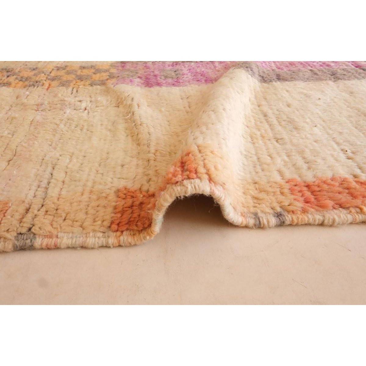 Timeless Handmade Moroccan Berber Carpet in Pure Wool 147x223 cm