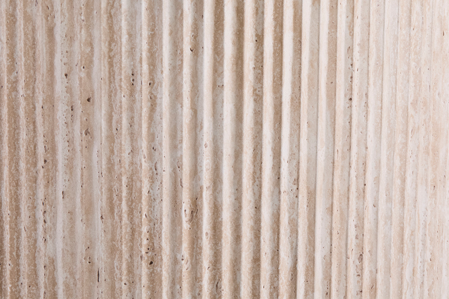 Table basse ovale Elvyn avec travertin beige