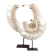 Timeless Luxury Handmade Shell Necklace with Artisan Design