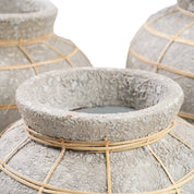Handcrafted Belly Vase in Concrete - Timeless Artisan Design
