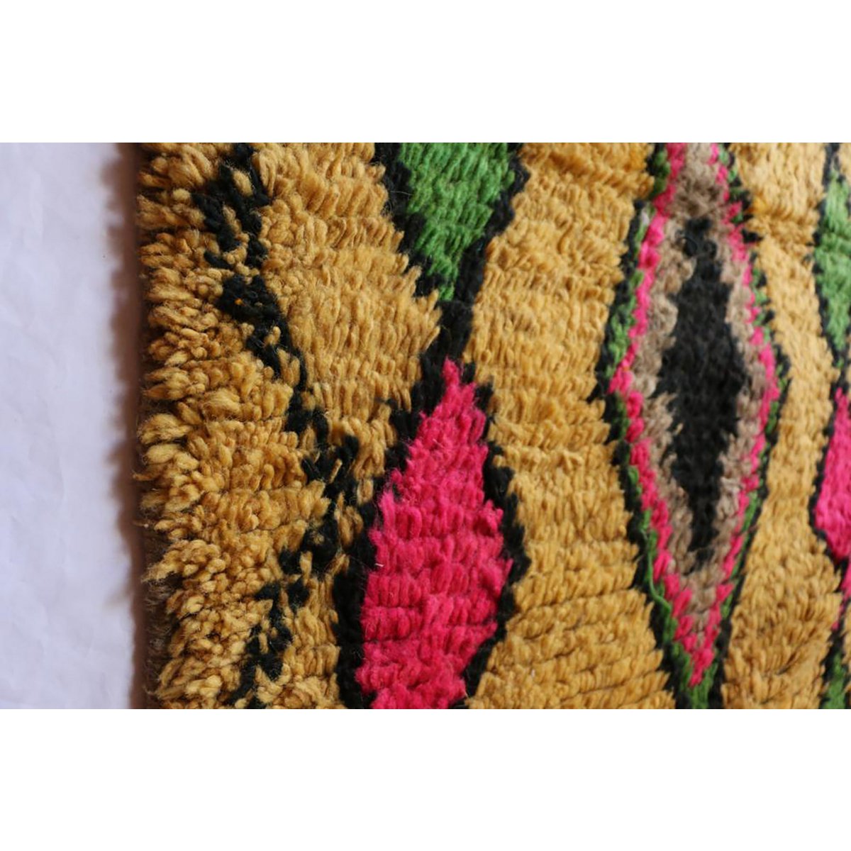 Handcrafted Luxury Berber Wool Carpet in Timeless Design 76x339cm