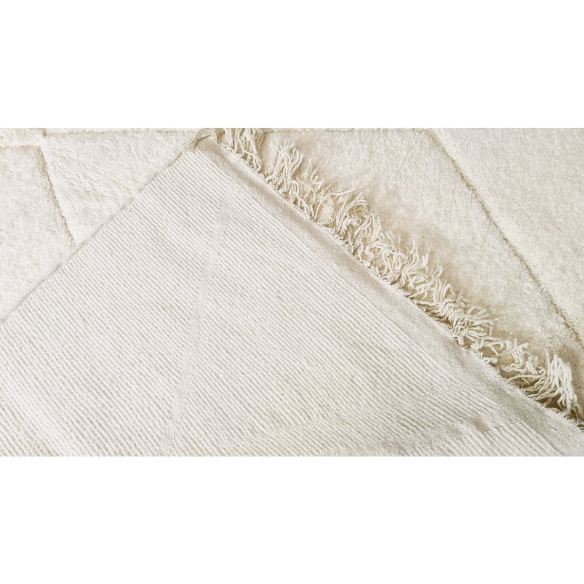 Handcrafted Luxury Beni Ouarain Rug in Timeless Design
