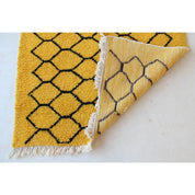 Handmade Moroccan Berber Carpet - Timeless Artisan Design 160x247 cm