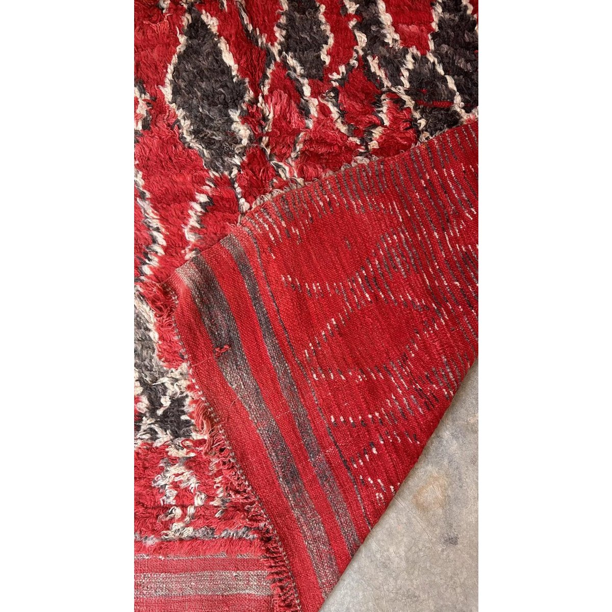 Handmade Moroccan Berber Carpet in Premium Wool, 200x336 cm