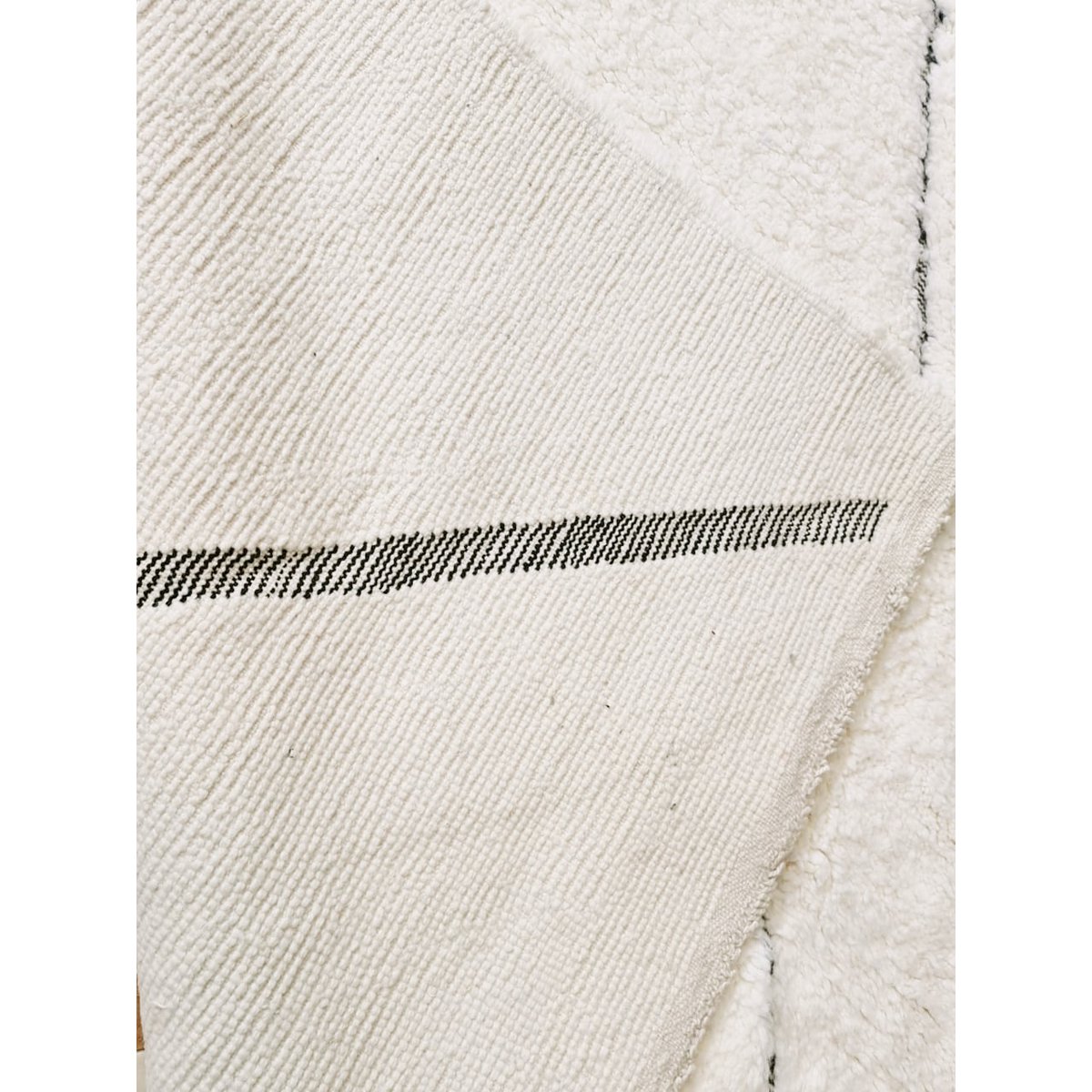 Luxury Handmade Artisan Berber Rug in Timeless Design 200x280
