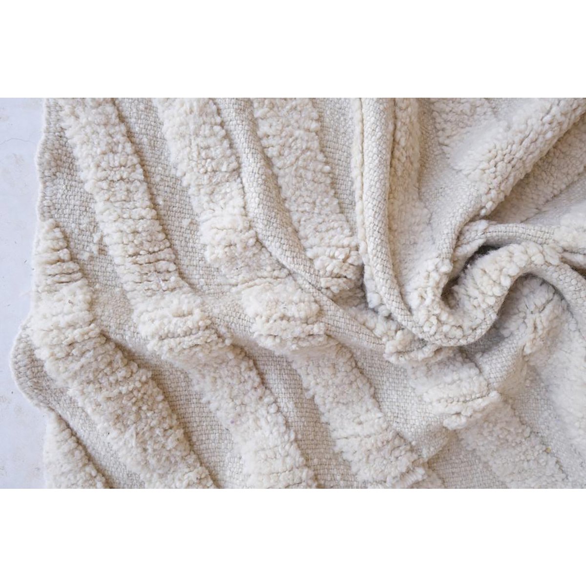 Handcrafted Moroccan Berber Carpet in Pure Wool, 125x157 cm