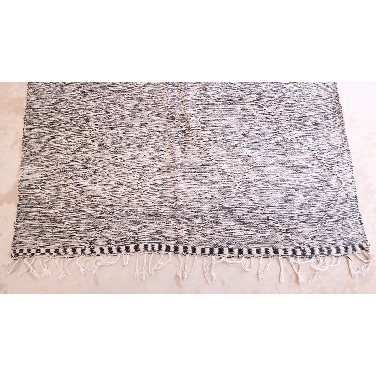 Handcrafted Moroccan Kilim Rug in Premium Natural Wool